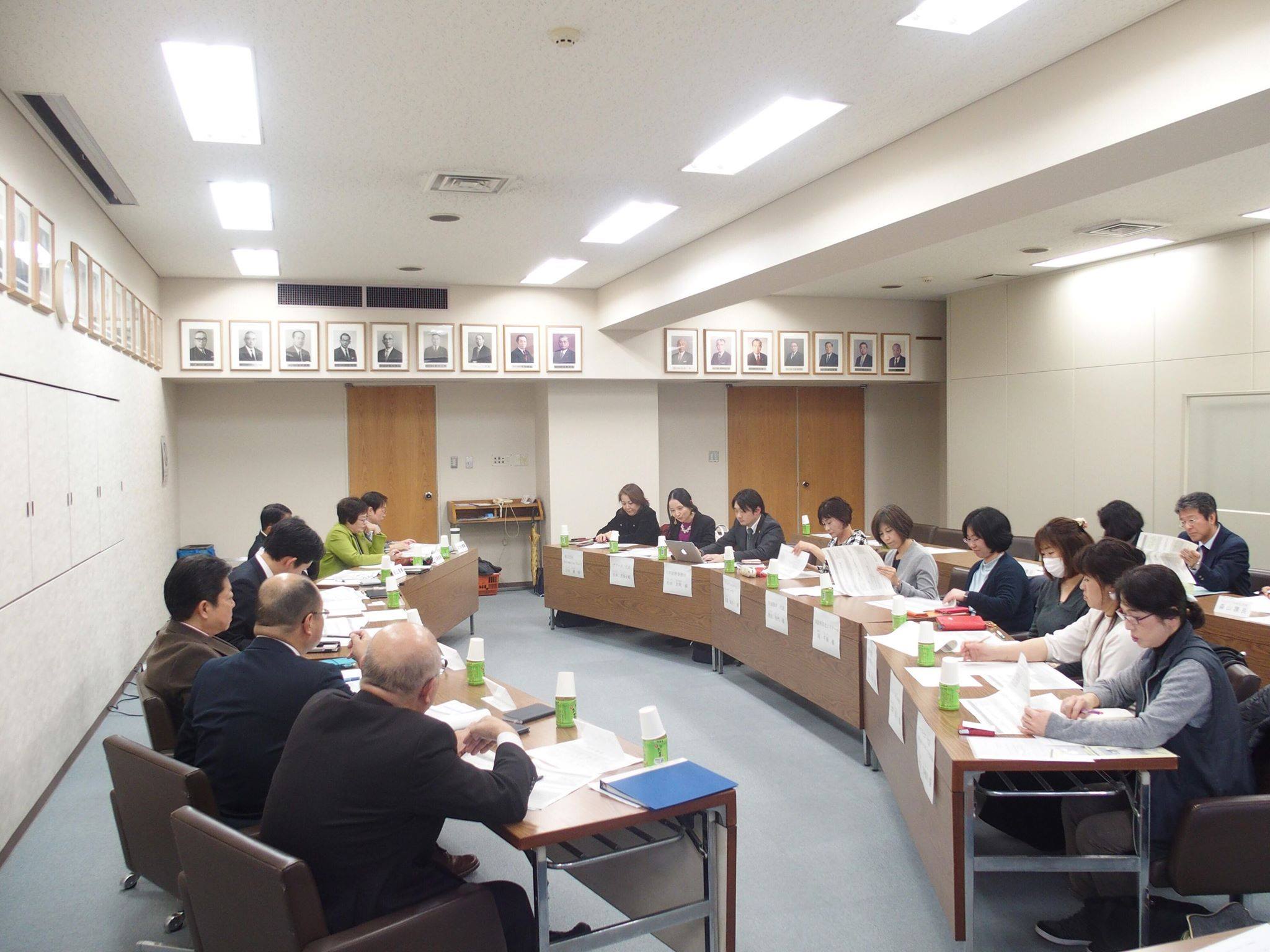 女性起業家と民生常任委員との勉強会